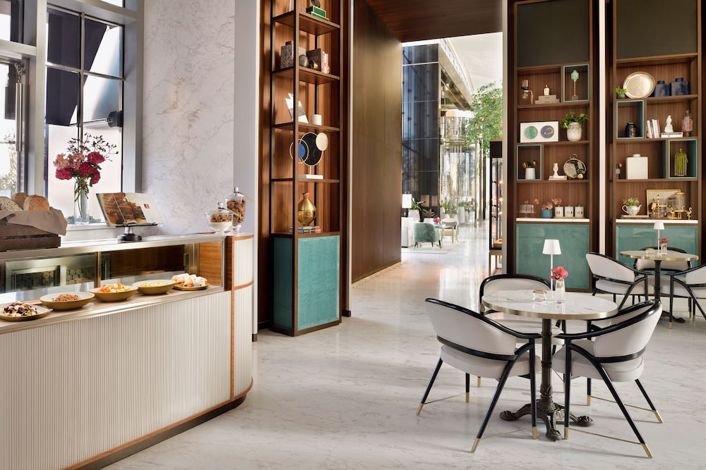 Address Sky View, Downtown Dubai — Restaurant & bars in Dubai