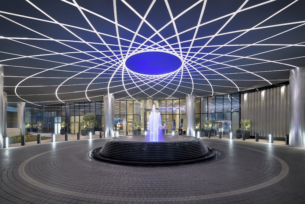 Address Sky View, Downtown Dubai — Hotel building in Dubai