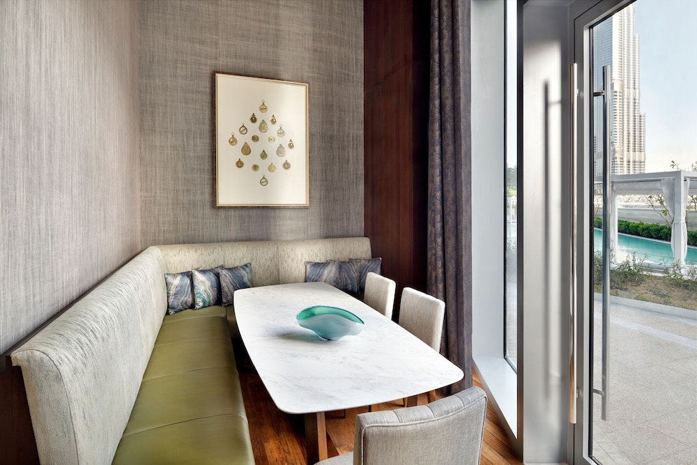 Address Sky View, Downtown Dubai — Hotel rooms in Dubai