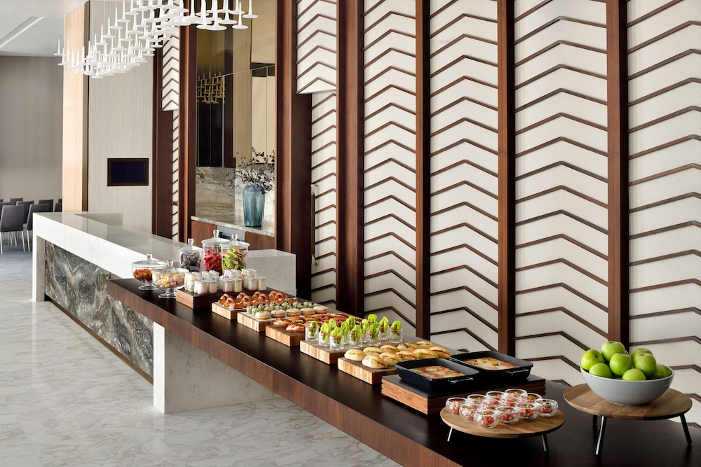 Address Sky View, Downtown Dubai — Restaurant & bars in Dubai