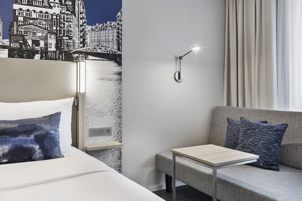 Courtyard by Marriott Hamburg City - zdjęcie 4