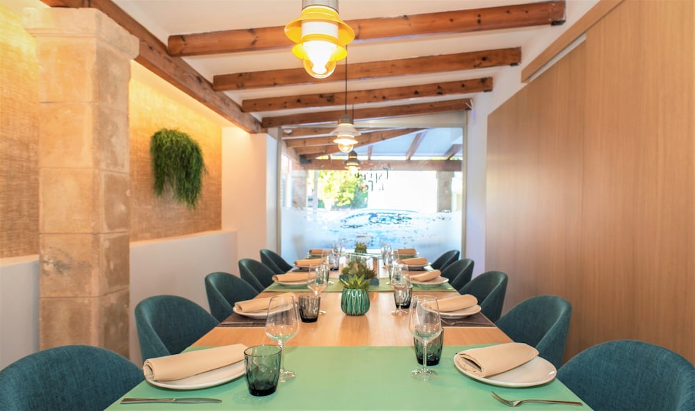 Hotel Seasun Aniram — Restaurant & bars in Playa de Palma, Balearic Islands
