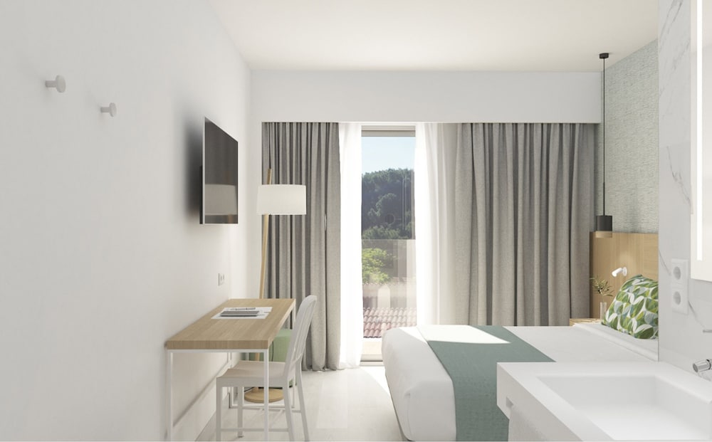 Hotel Seasun Aniram — Hotel rooms in Playa de Palma, Balearic Islands