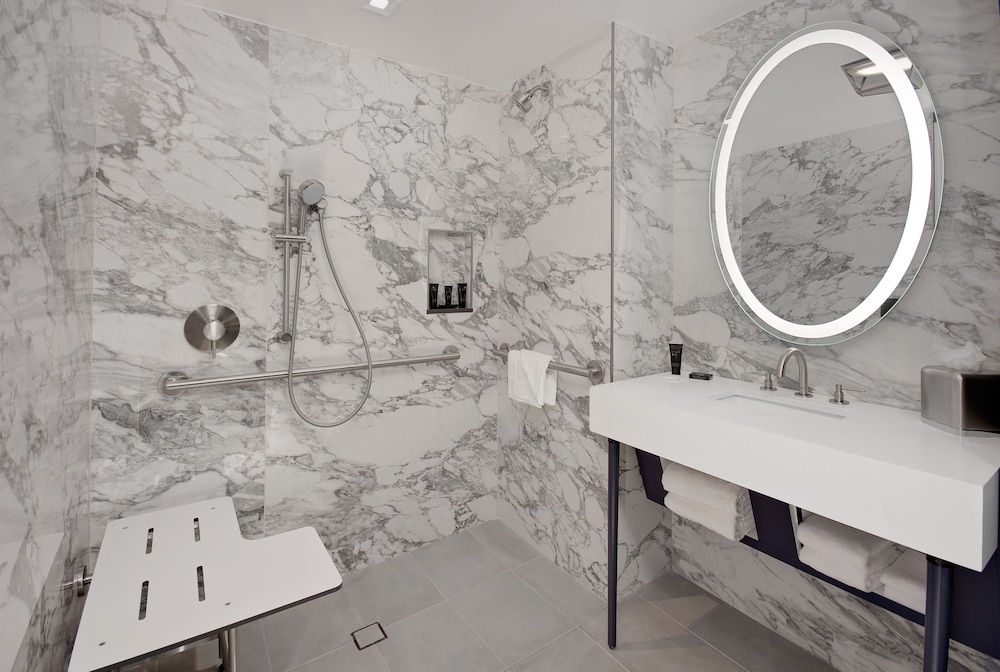 Hyatt Centric Midtown 5th Avenue New York — Hotel rooms in New York City, New York State