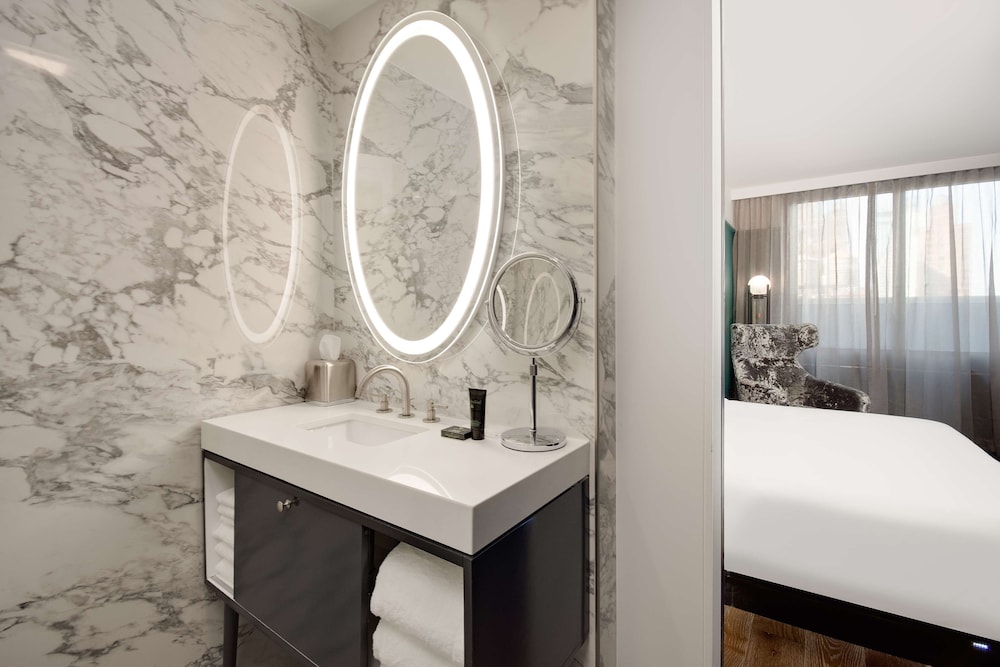 Hyatt Centric Midtown 5th Avenue New York — Hotel rooms in New York City, New York State