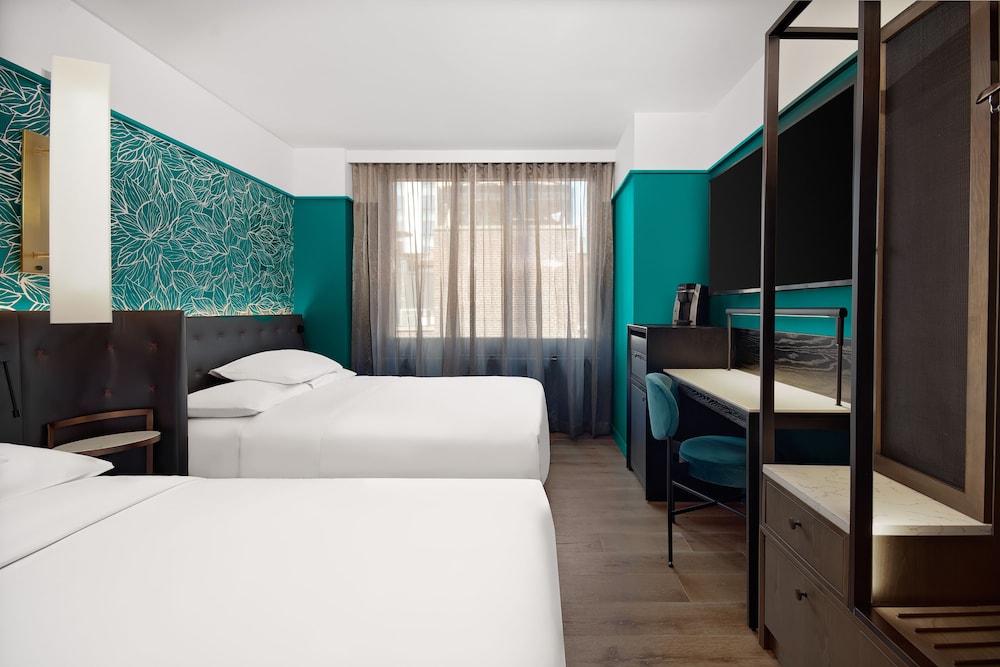 Hyatt Centric Midtown 5th Avenue New York — Hotel rooms in New York City, New York State