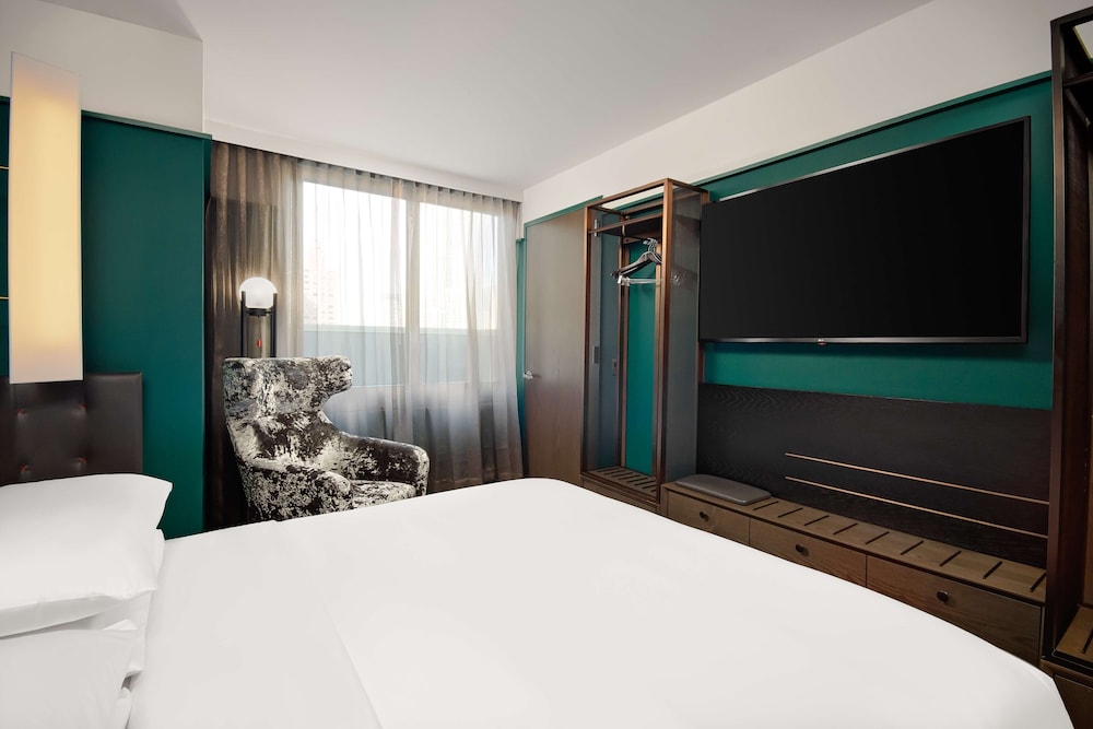 Hyatt Centric Midtown 5th Avenue New York — Hotel rooms in New York City, New York State