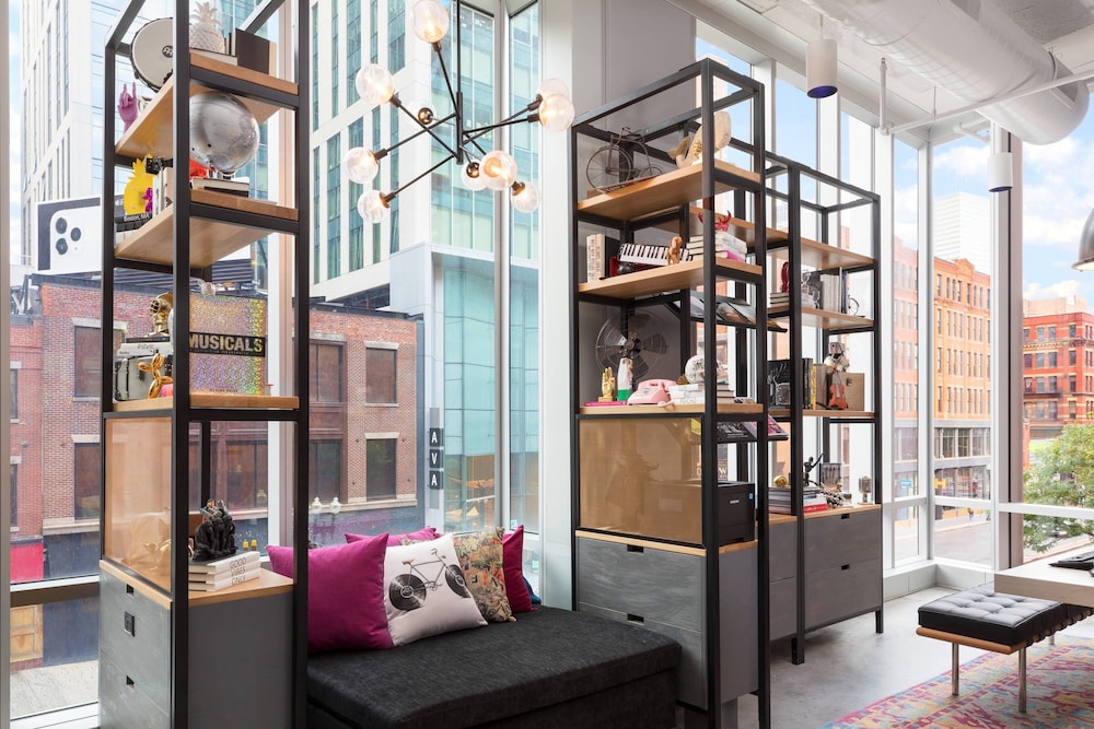 Moxy Boston Downtown — Hotel rooms in Boston, Massachusetts