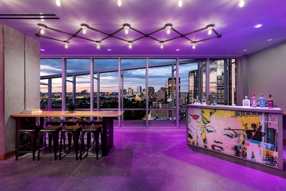 Moxy Boston Downtown — Restaurant & bars in Boston, Massachusetts