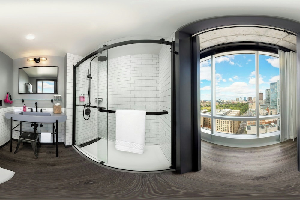 Moxy Boston Downtown — Hotel rooms in Boston, Massachusetts