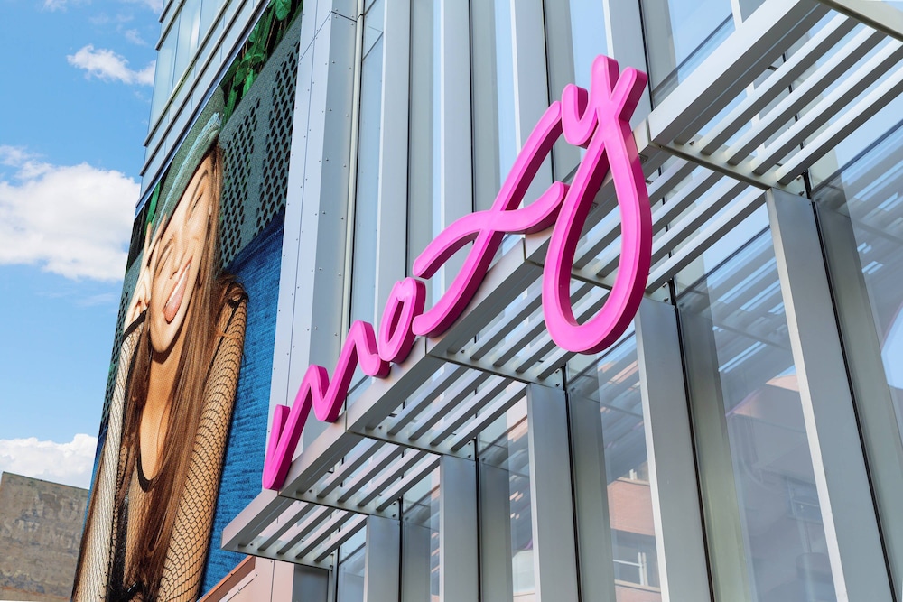 Moxy Boston Downtown — Hotel building in Boston, Massachusetts