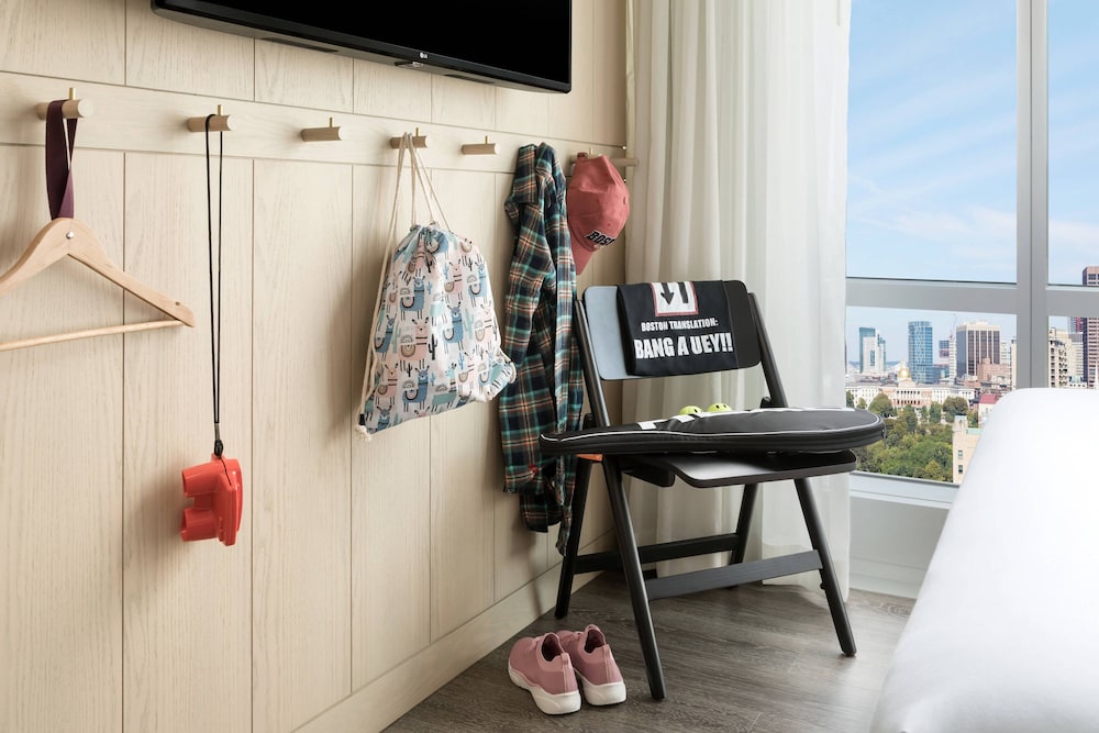 Moxy Boston Downtown — Hotel rooms in Boston, Massachusetts