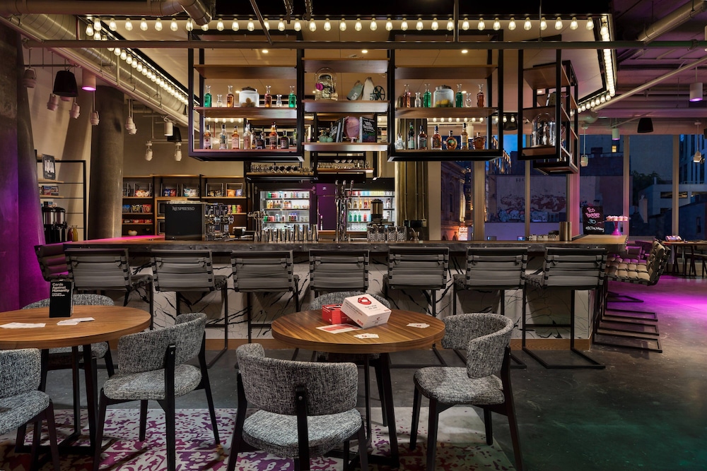 Moxy Boston Downtown — Restaurant & bars in Boston, Massachusetts