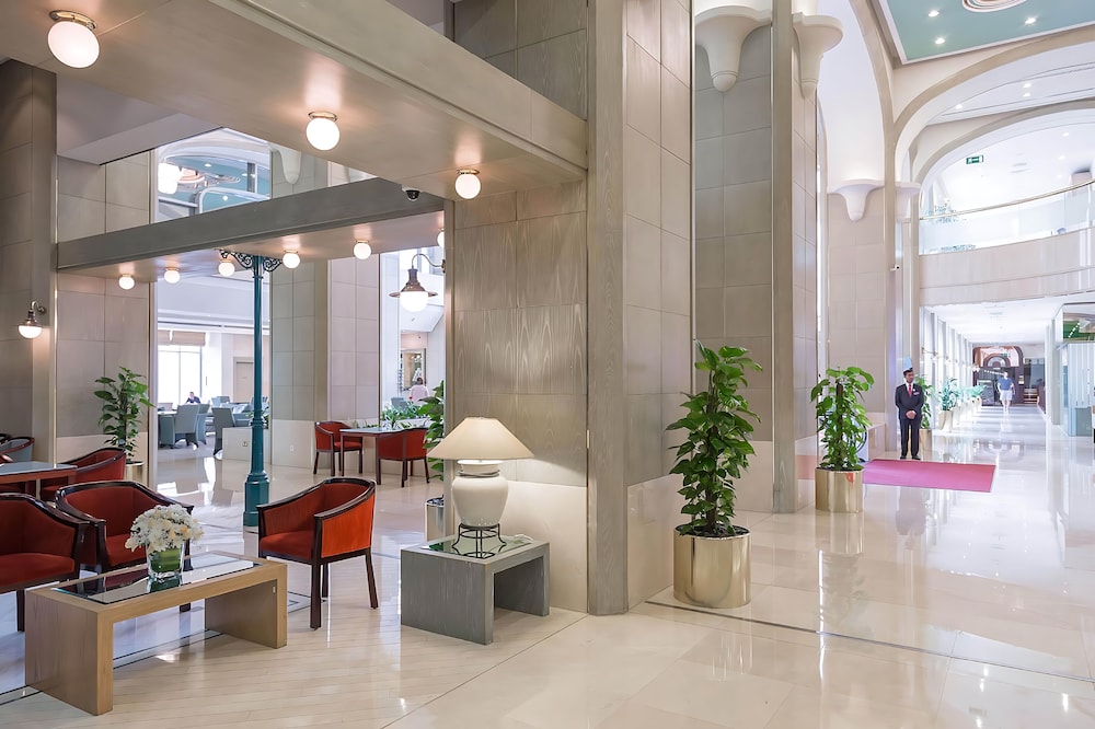 Millennium Plaza Downtown Suites Dubai — Hotel building in Dubai