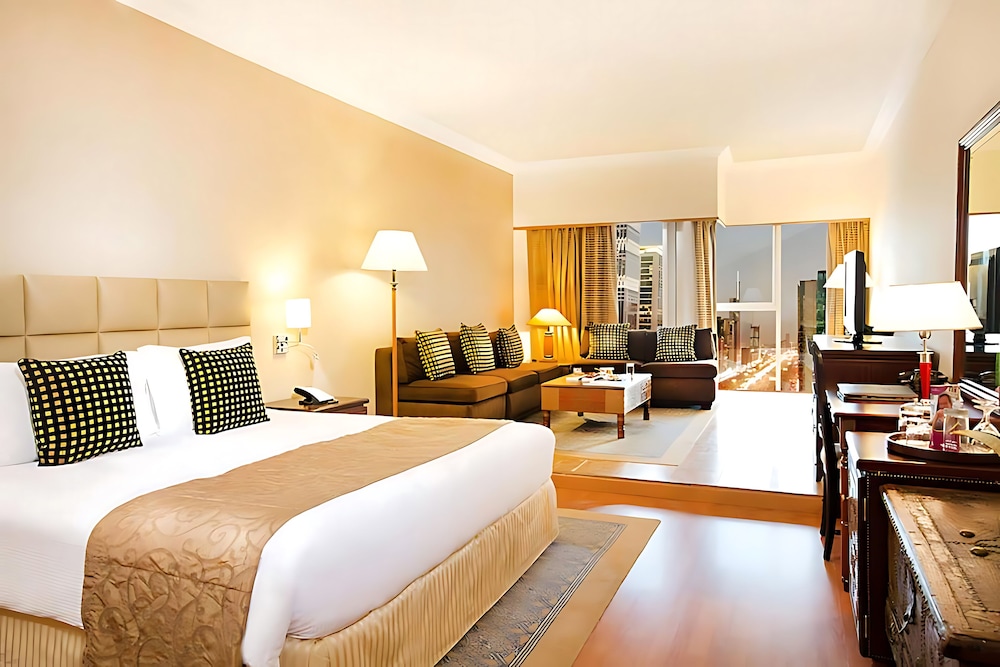 Millennium Plaza Downtown Suites Dubai — Hotel rooms in Dubai