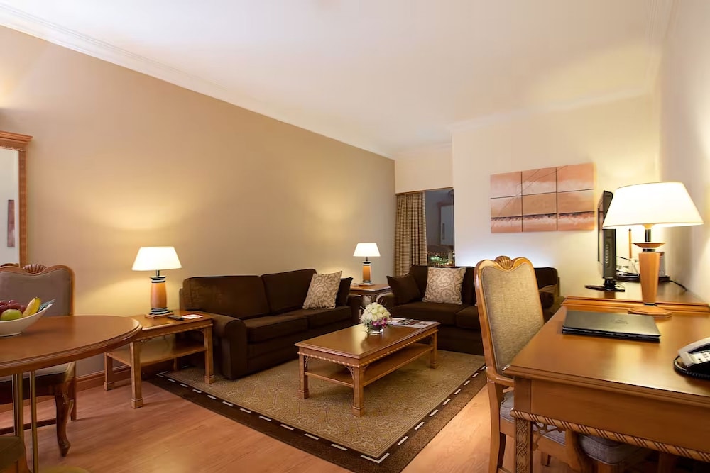 Millennium Plaza Downtown Suites Dubai — Hotel rooms in Dubai