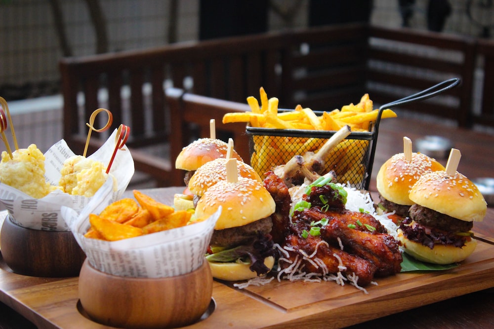 Millennium Plaza Downtown Suites Dubai — Restaurant & bars in Dubai