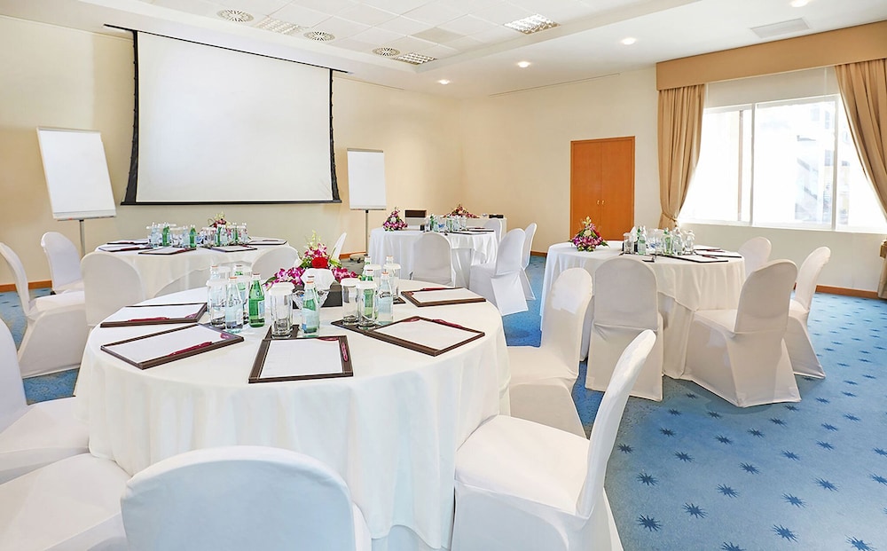 Millennium Plaza Downtown Suites Dubai — Hotel building in Dubai