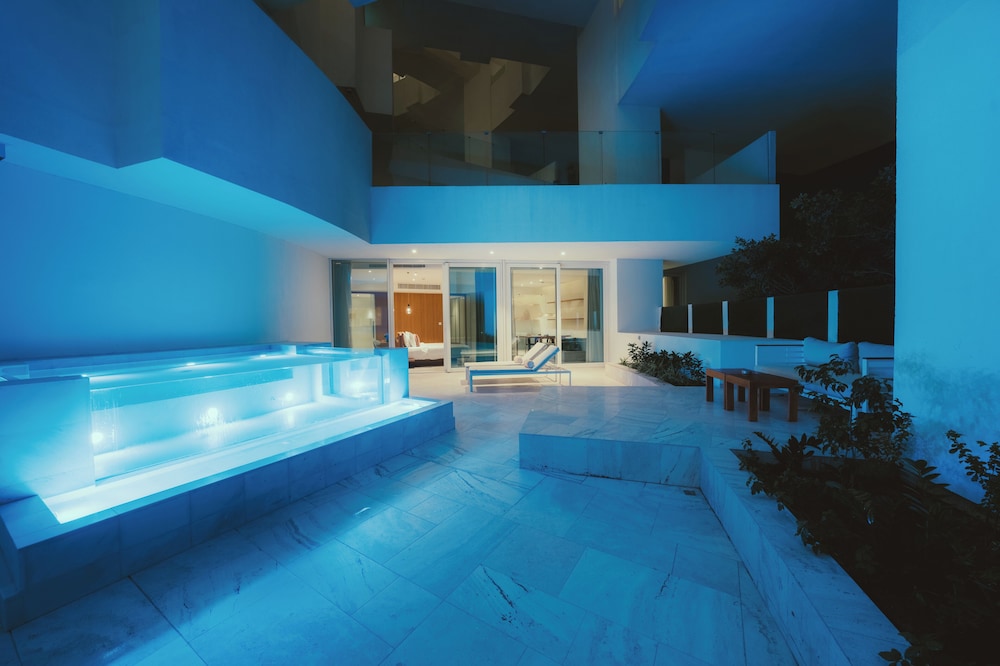 FIVE Jumeirah Village Dubai — Swimming pool in Dubai