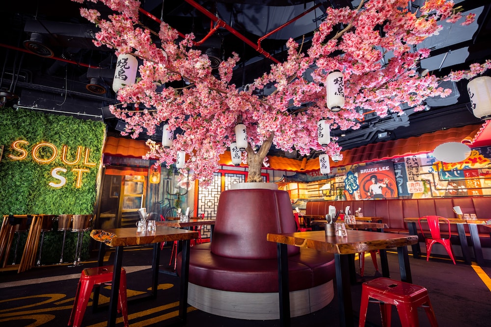 FIVE Jumeirah Village Dubai — Restaurant & bars in Dubai