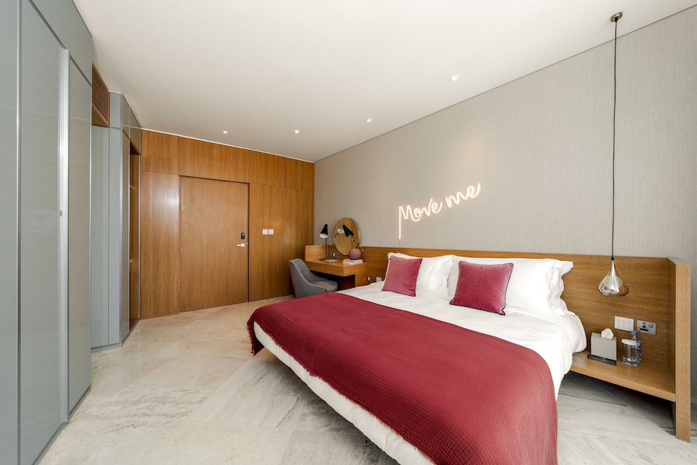 FIVE Jumeirah Village Dubai — Hotel rooms in Dubai