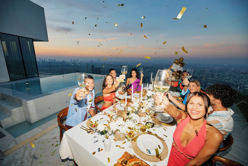 FIVE Jumeirah Village Dubai — Restaurant & bars in Dubai