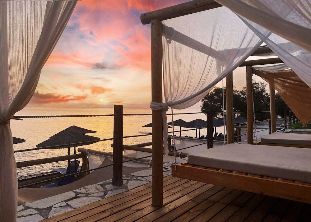 Tsamis Zante Suites - Adults Only — Beach in Tsilivi, Ionian Islands
