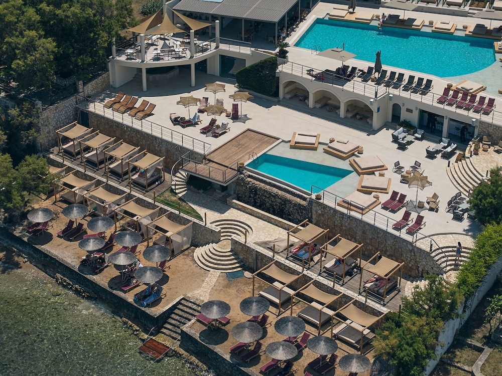 Tsamis Zante Suites - Adults Only — Swimming pool in Tsilivi, Ionian Islands