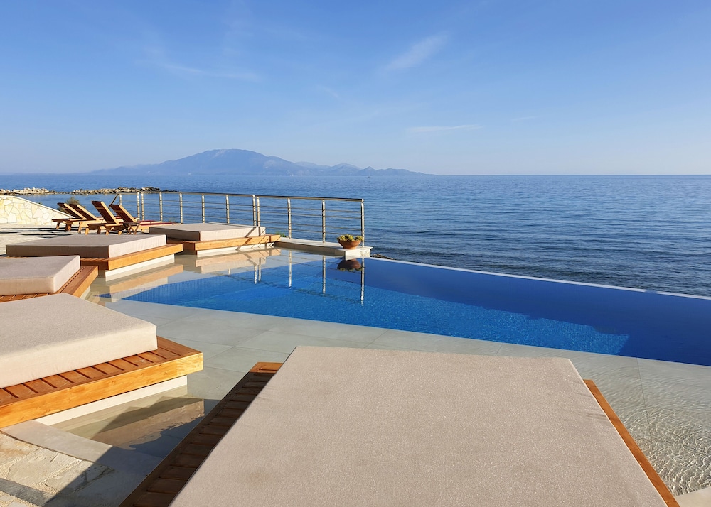 Tsamis Zante Suites - Adults Only — Swimming pool in Tsilivi, Ionian Islands