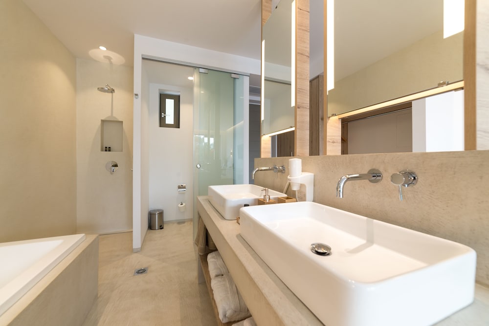 Tsamis Zante Suites - Adults Only — Hotel rooms in Tsilivi, Ionian Islands