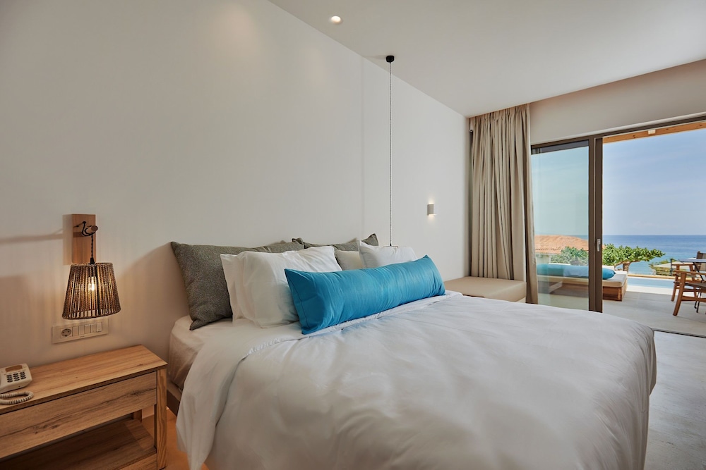 Tsamis Zante Suites - Adults Only — Hotel rooms in Tsilivi, Ionian Islands