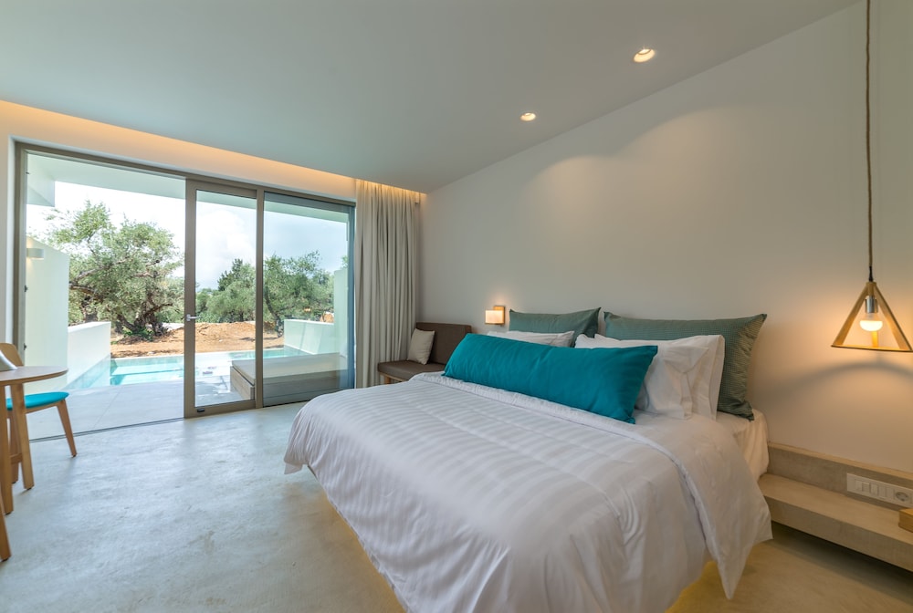 Tsamis Zante Suites - Adults Only — Hotel rooms in Tsilivi, Ionian Islands
