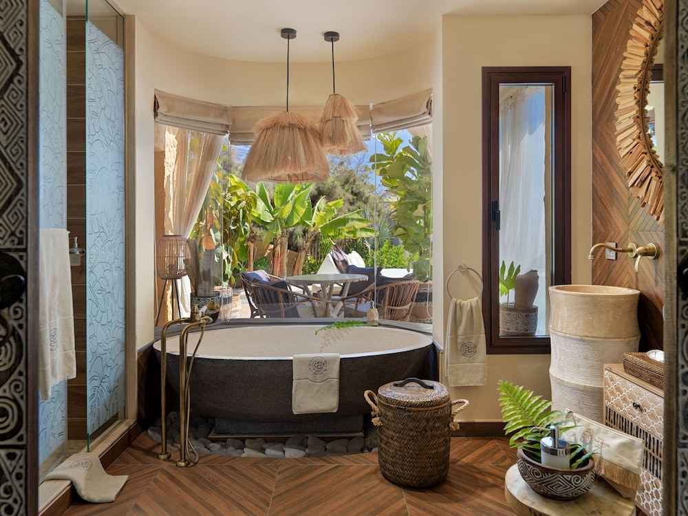 Royal River, Luxury Hotel - Adults Only — Rooms in Costa Adeje, Canary Islands
