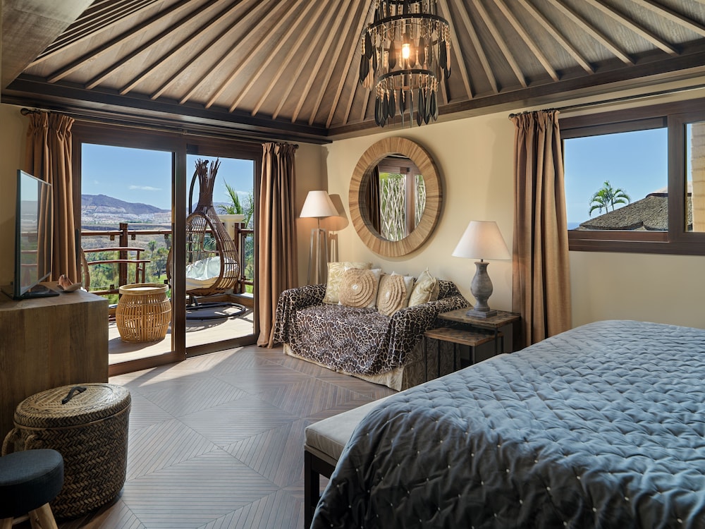 Royal River, Luxury Hotel - Adults Only — Rooms in Costa Adeje, Canary Islands
