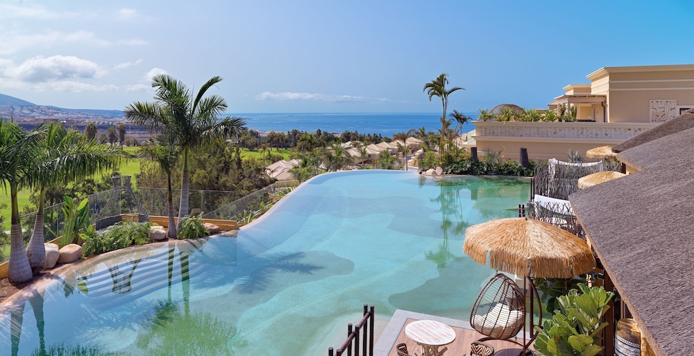Royal River, Luxury Hotel - Adults Only — Rooms in Costa Adeje, Canary Islands