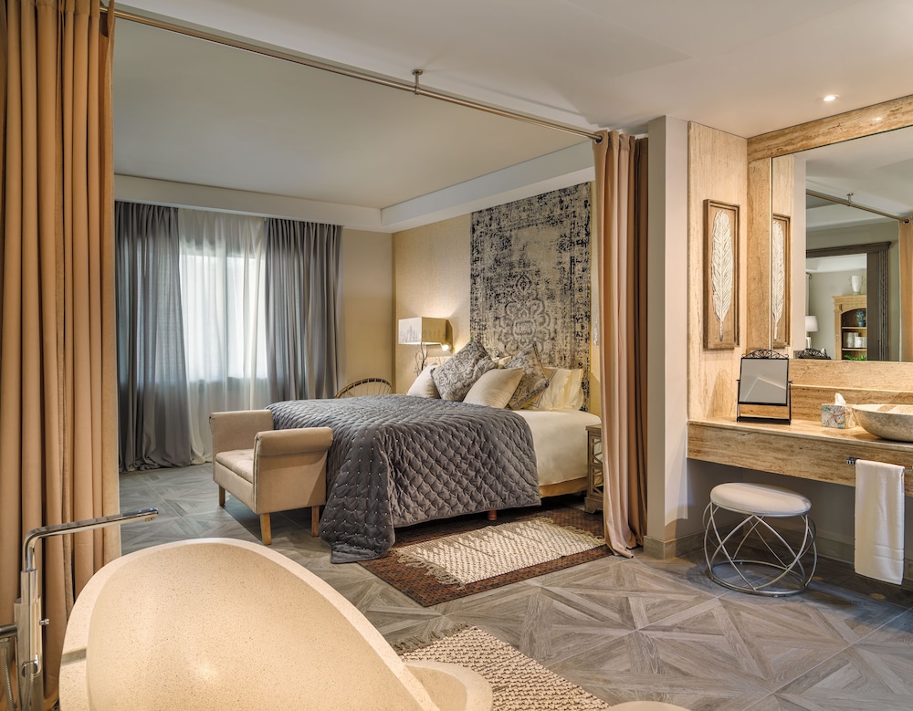 Royal River, Luxury Hotel - Adults Only — Rooms in Costa Adeje, Canary Islands