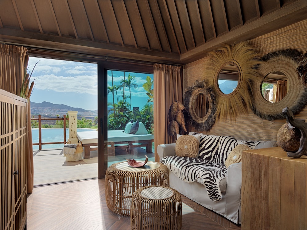 Royal River, Luxury Hotel - Adults Only — Rooms in Costa Adeje, Canary Islands