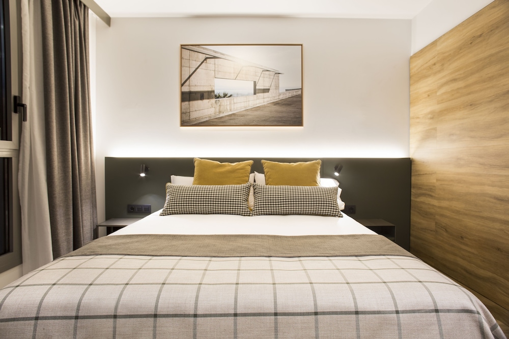 Hotel Acta Voraport — Hotel rooms in Barcelona, Catalonia