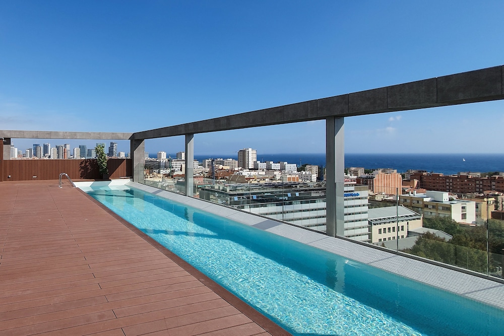 Hotel Acta Voraport — Swimming pool in Barcelona, Catalonia