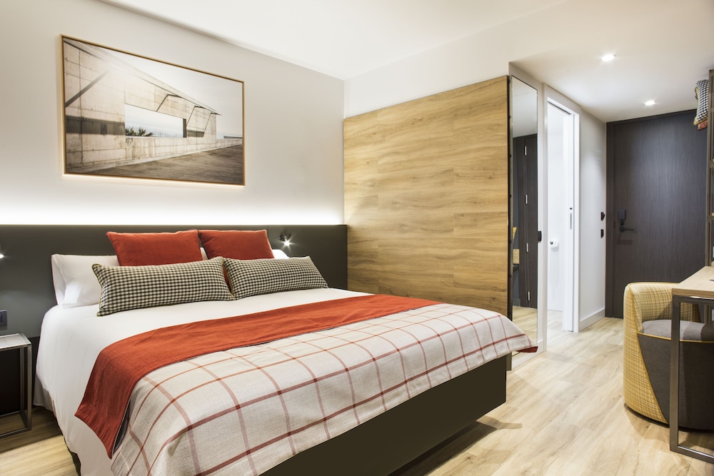 Hotel Acta Voraport — Hotel rooms in Barcelona, Catalonia