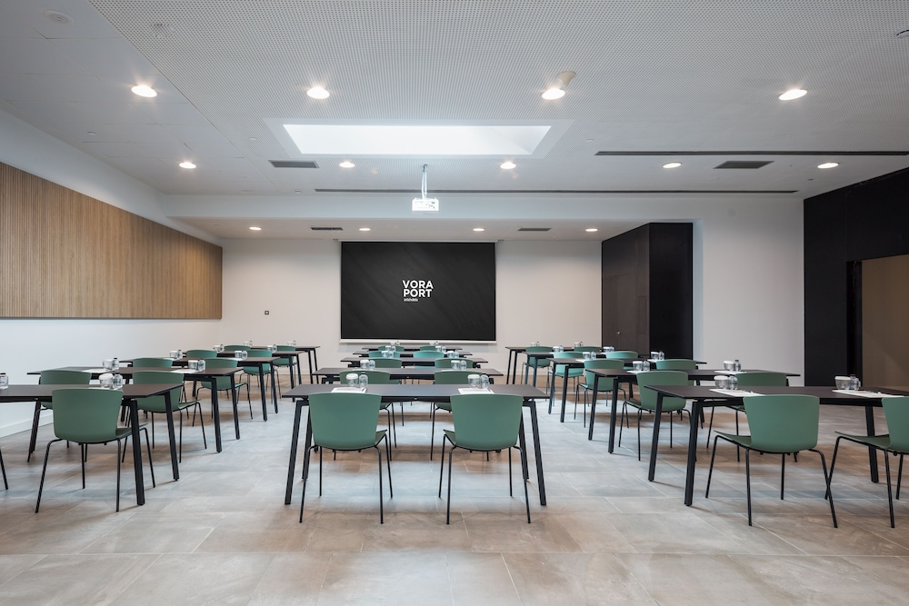 Hotel Acta Voraport — Restaurant & bars in Barcelona, Catalonia