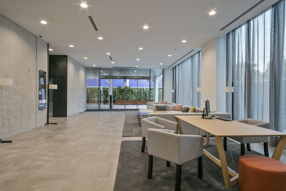 Hotel Acta Voraport — Hotel building in Barcelona, Catalonia