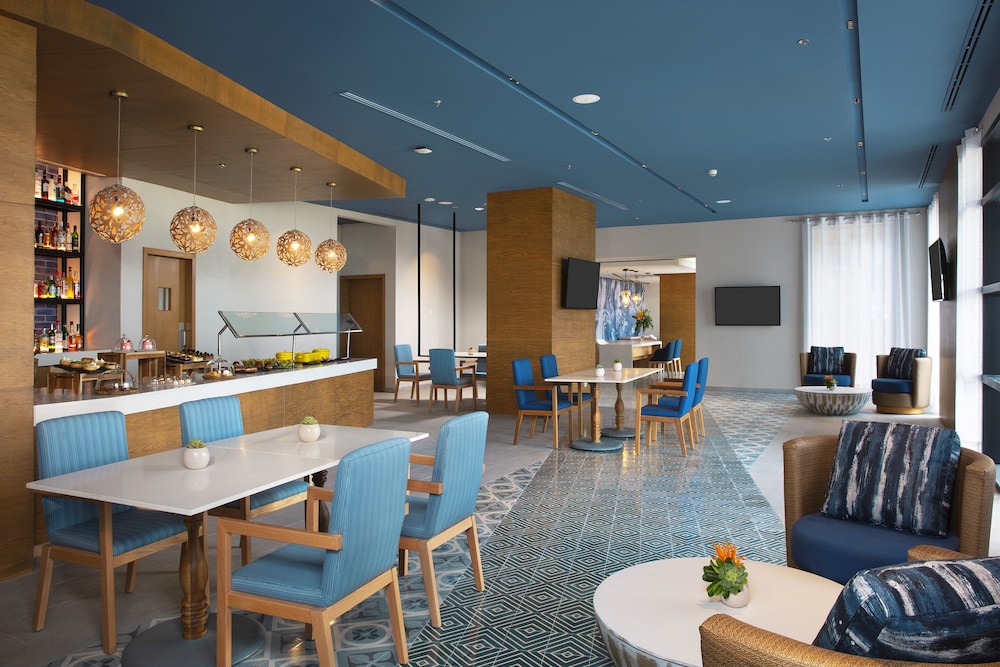 Dreams Natura Resort & Spa - All Inclusive — Restaurant & bars in Puerto Morelos, Quintana Roo