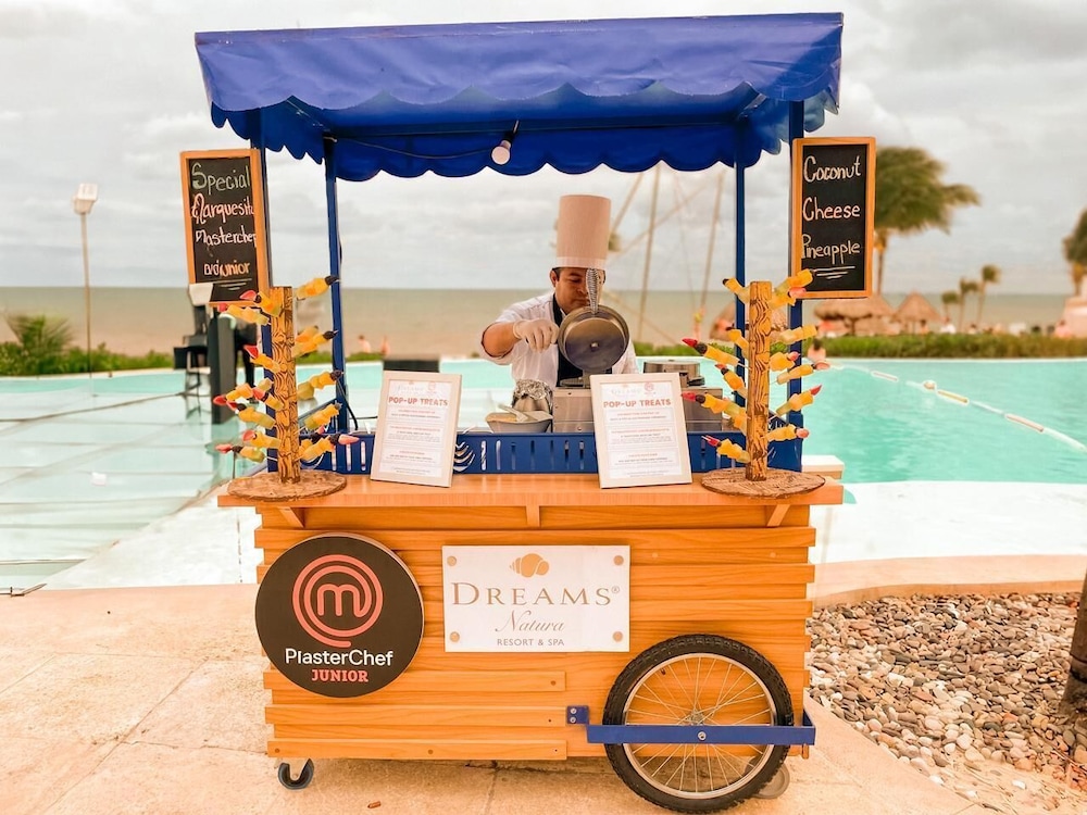 Dreams Natura Resort & Spa - All Inclusive — Restaurant & bars in Puerto Morelos, Quintana Roo