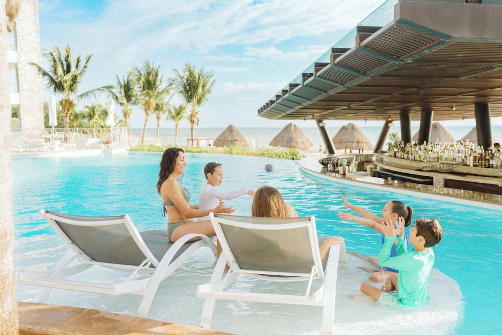 Dreams Natura Resort & Spa - All Inclusive — Swimming pool in Puerto Morelos, Quintana Roo