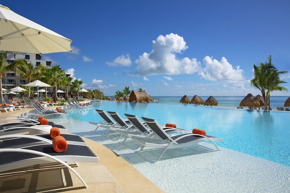 Dreams Natura Resort & Spa - All Inclusive — Swimming pool in Puerto Morelos, Quintana Roo