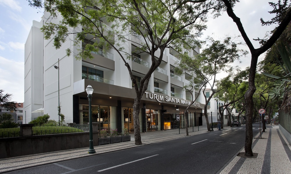 Madeira Turim Santa Maria Hotel — Hotel building in Funchal, Madeira