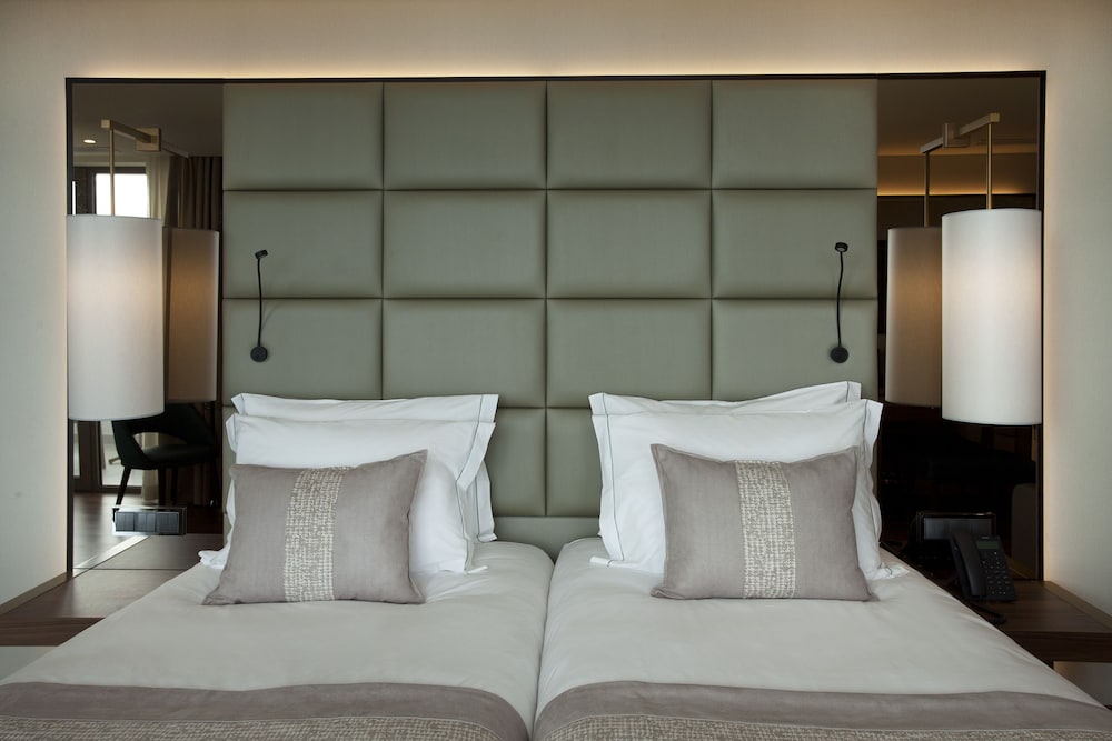 Madeira Turim Santa Maria Hotel — Hotel rooms in Funchal, Madeira