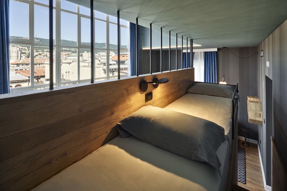 The Modernist Hotel - zdjęcie 2