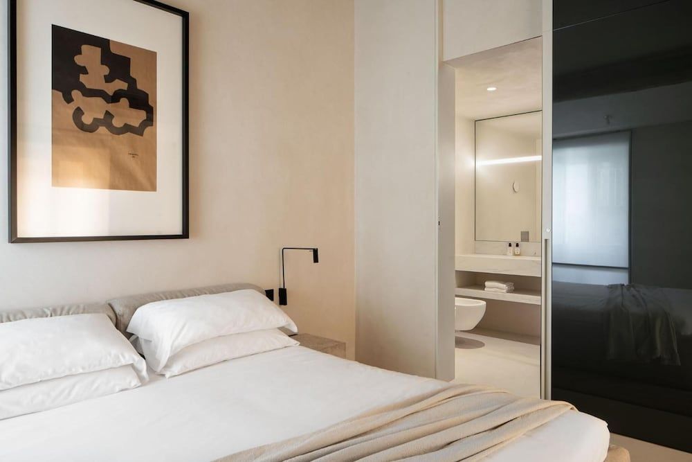 Hotel Scenario